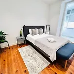 Lisbon 87 City Center Flat Ideal For Groups And Families